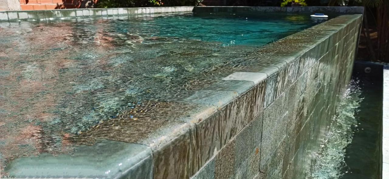 Haleiwa Chales E Suites - A Guest House Do Prumirim Ubatuba Exterior photo