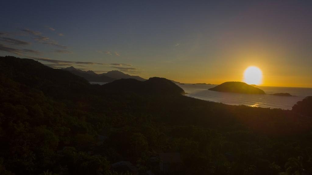 Haleiwa Chales E Suites - A Guest House Do Prumirim Ubatuba Exterior photo
