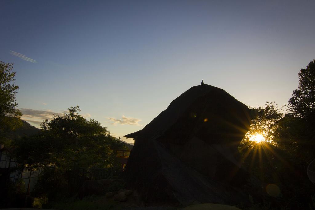 Haleiwa Chales E Suites - A Guest House Do Prumirim Ubatuba Exterior photo